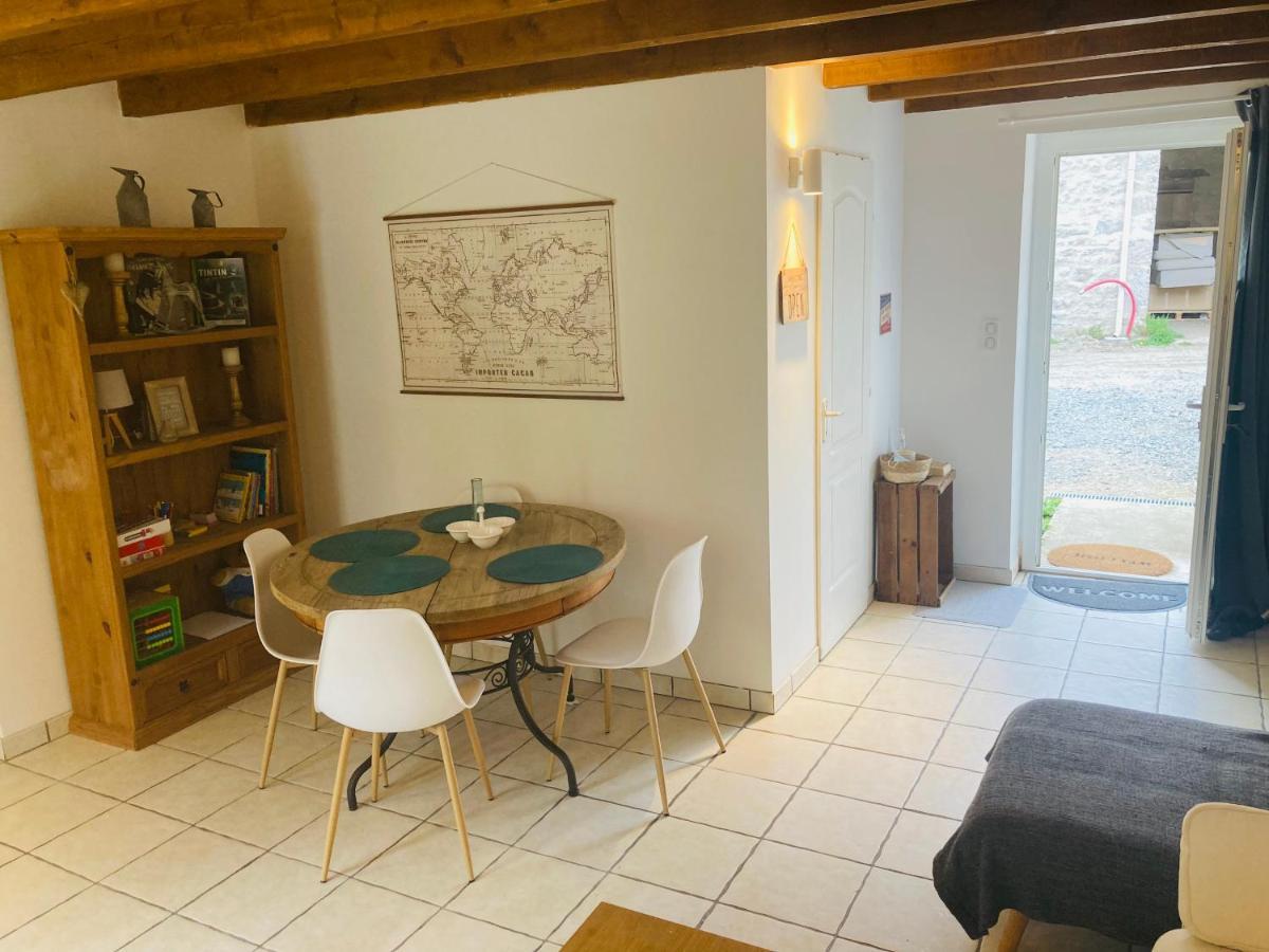 Petite Maison A La Campagne Saint-Germain-des-Fosses Kültér fotó